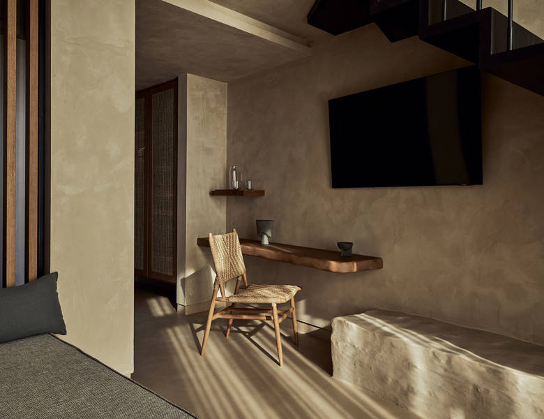 Zelia Resort Halkidiki Panorama Suites Sea View chair, wall-mounted table and amenities
