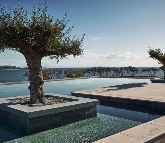 Zelia Resort Halkidiki Fire Pit pool and sea view
