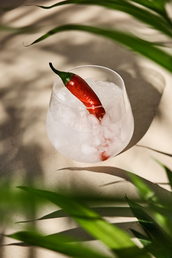 Zelia Resort Halkidiki Zest Pool Bar cocktail
